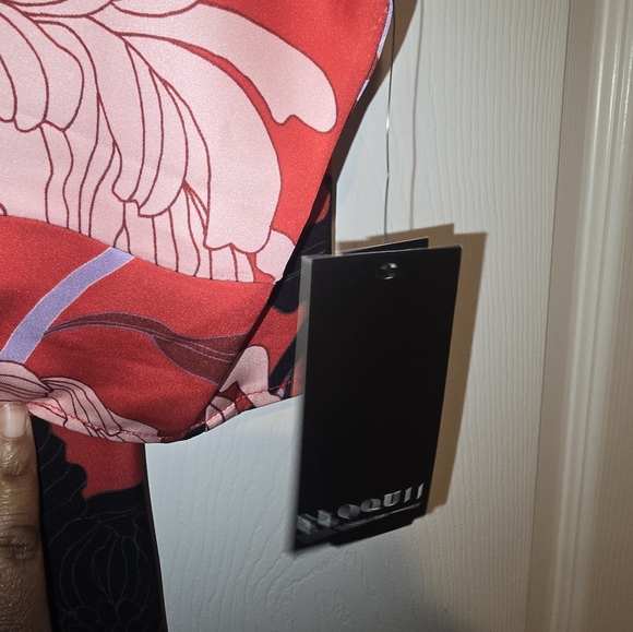 Eloquii Ciara Knot Top with matching Skirt - Picture 6 of 7